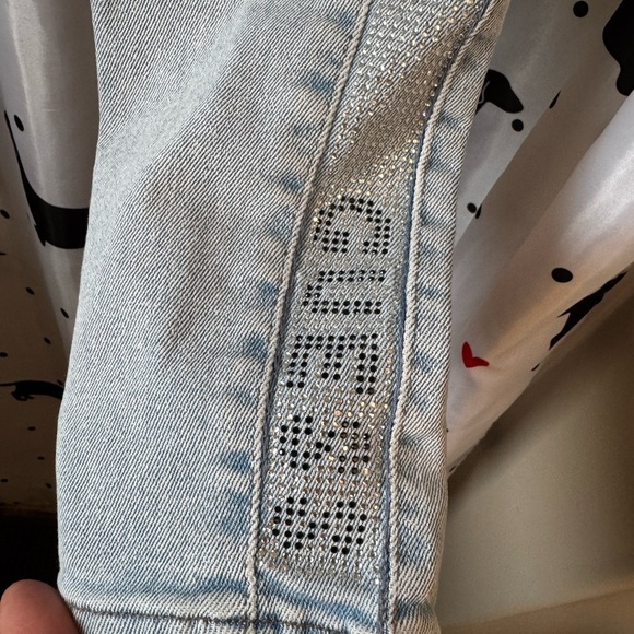 Light Blue Skinny Jeans with Distressed Look - Picture 2 of 7